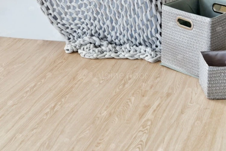 Виниловый ламинат Alpine floor Classic Light Eco 106-11 MC Ясень Макао на Otdelka1.ru
