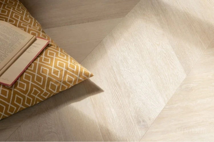 Виниловый Ламинат Винилам / Vinilam Chevron RI4445118CL4 Сезар на Otdelka1.ru