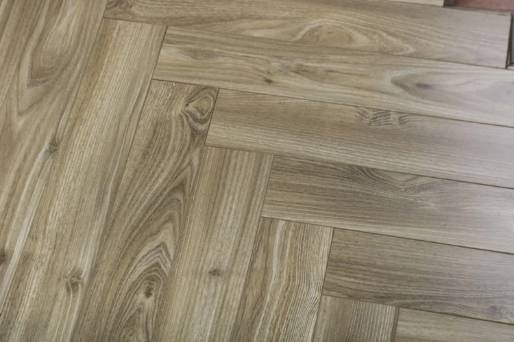 Ламинат Icon Floor Orange OR-102 Орех Тонированный на Otdelka1.ru