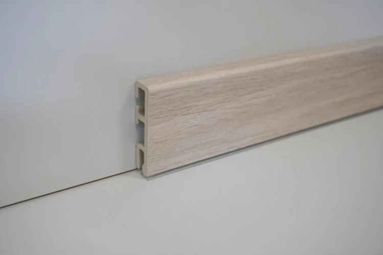 Плинтус Falquon The Floor P1001 Dillon Oak на Otdelka1.ru