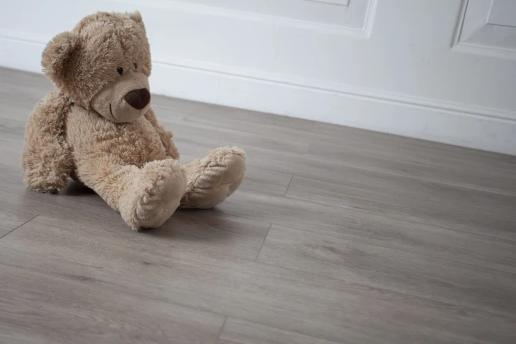 Кварц-виниловая плитка Damy Floor Family клеевая Дуб Горный на Otdelka1.ru