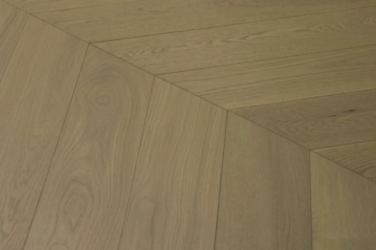Паркетная доска Parquet Prime Chevron Дуб H-53 490 мм на Otdelka1.ru