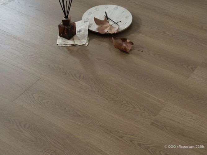 Ламинат Lamiwood Select 818 Дуб Темный на Otdelka1.ru